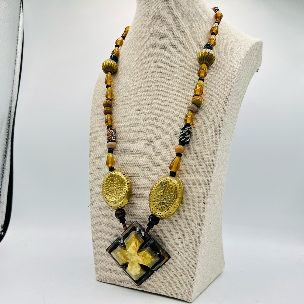 Vintage carved boho tribal necklace 24” India beaded